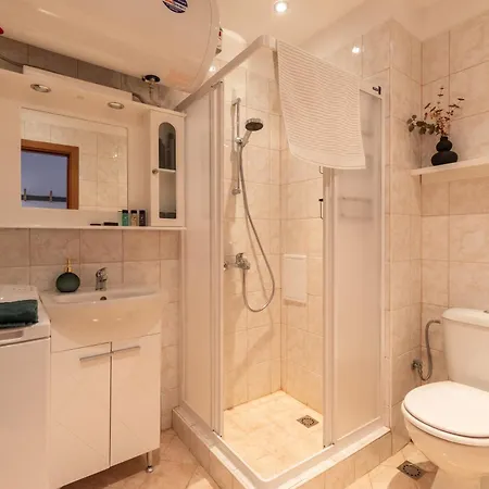 Mountain View With Balcony & Access Nearby - Serendipity * Bansko